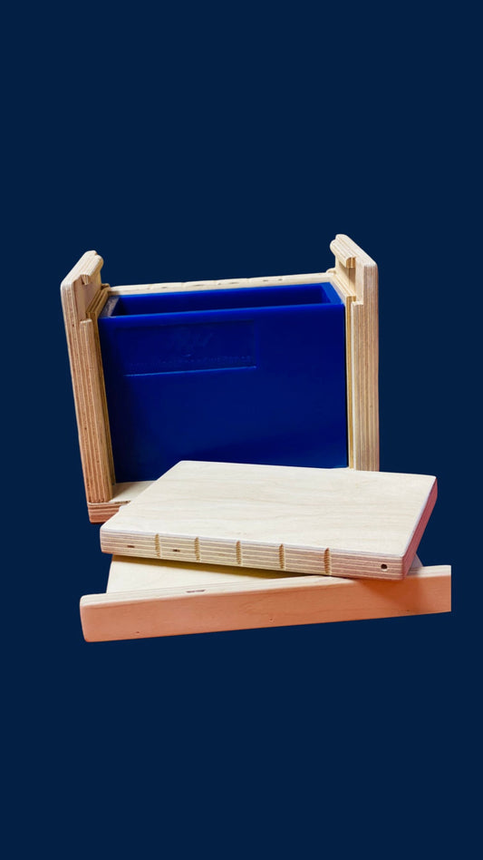 B2 BEGINNER MOLD WITH LID, LINER, SEALED  4.5" EXTRA T & S