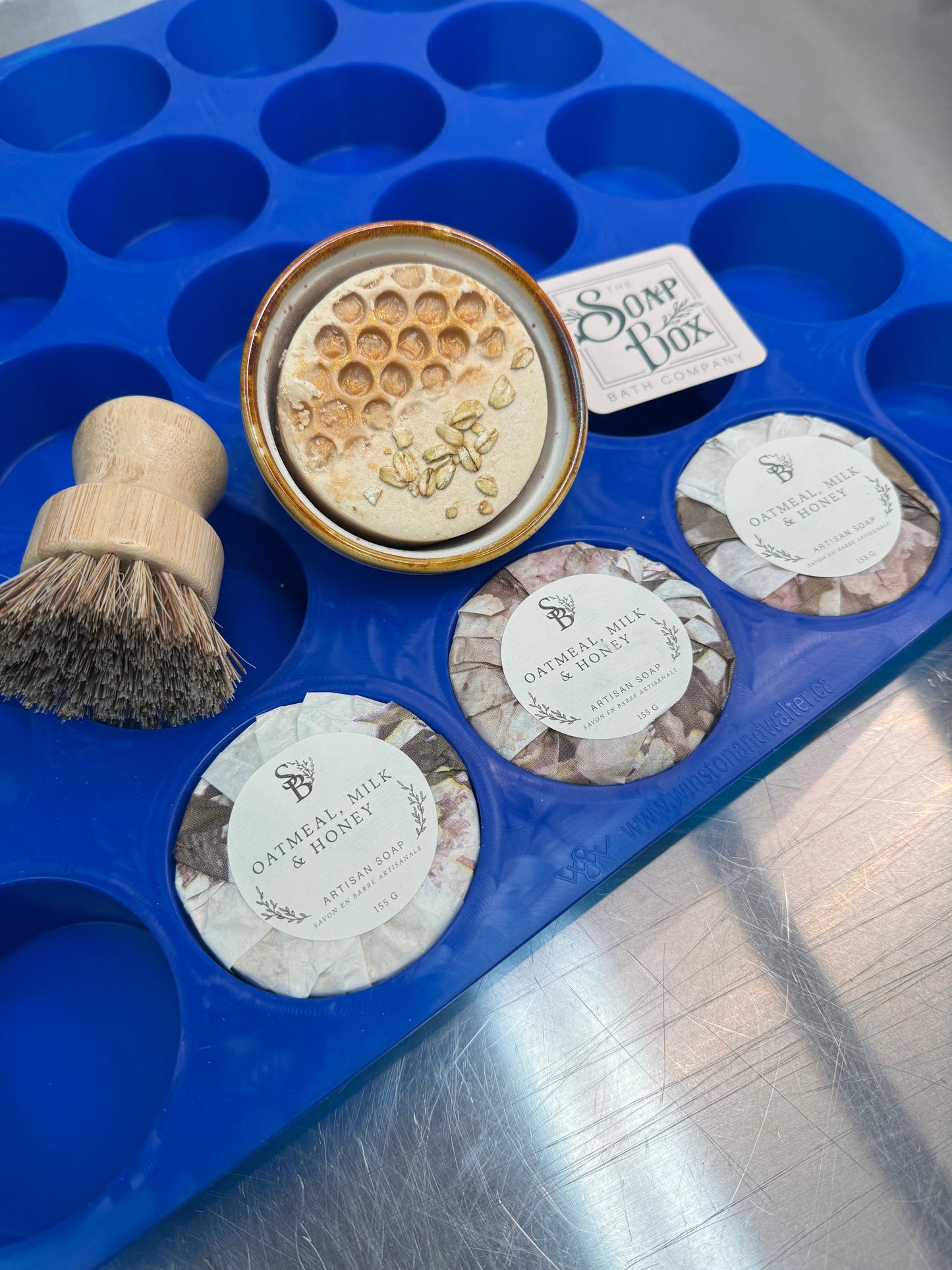 PRÉCOMMANDE — Réapprovisionnement limité| PRE-ORDER — Limited restock|25 Round Cavity Silicone Mold -Moules rond en silicone à 25 cavités