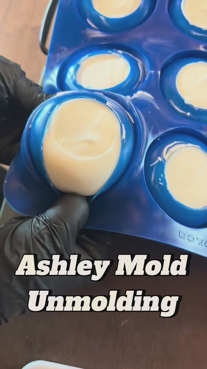 JUILLET 2026 PRÉCOMMANDE — Réapprovisionnement limité| JULY 2026 PRE-ORDER — Limited restock | 25 Rounded Corners Cavity Silicone Ashley Mold - Moule Ashley avec coins rond en silicone à 25 cavités
